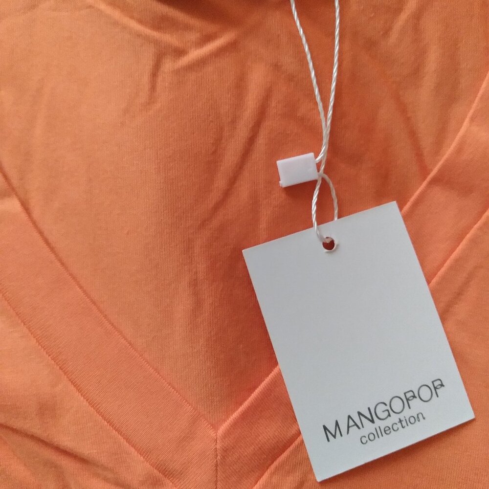 Mangopop orange lightweight V neck short sleeve bodysuit size Small, snap crotch